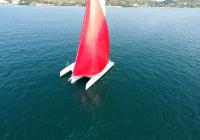 rosso gennaker sul trimarano yacht neel 45